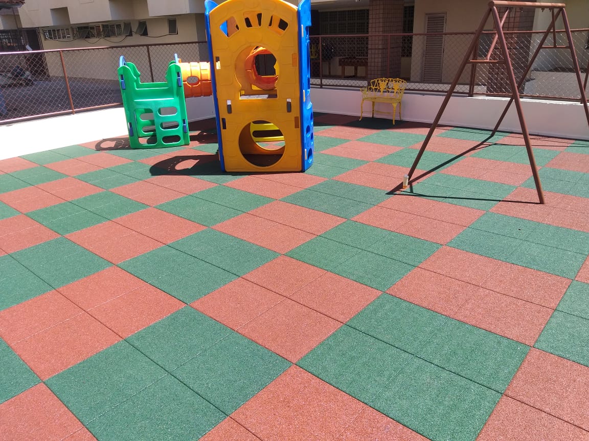 img_noticias/PISO PARA PLAYGROUND