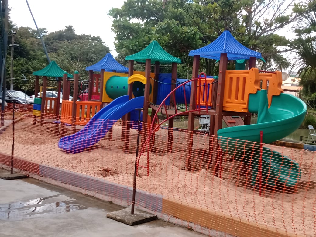 PLAYGROUND